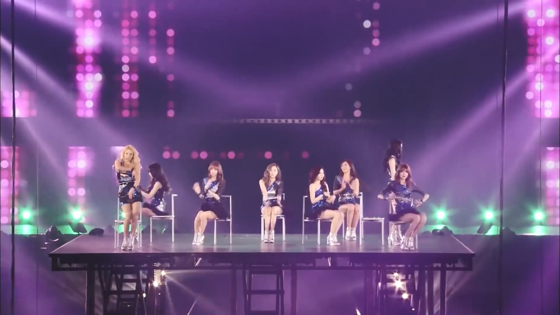 Girls Generation Karma Butterfly [Tokyo Dome DVD] - YouTube (10).jpg